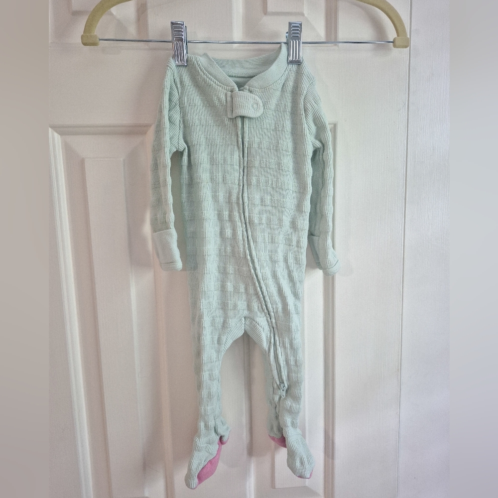 🌼$4 Mint Green Double Zip Onesie